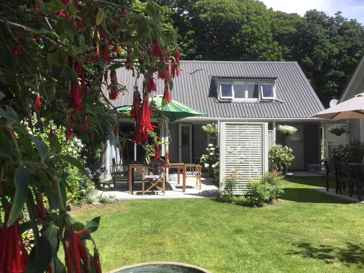 Sunny Glen Cottage Waikanae Exterior photo